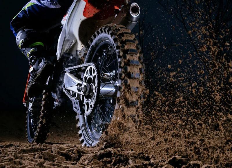 Come scegliere le gomme da motocross: una guida completa